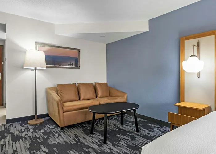 Fairfield Inn & Suites Clarksville