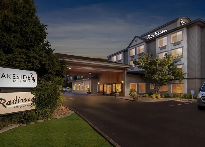 Radisson Portland Airport