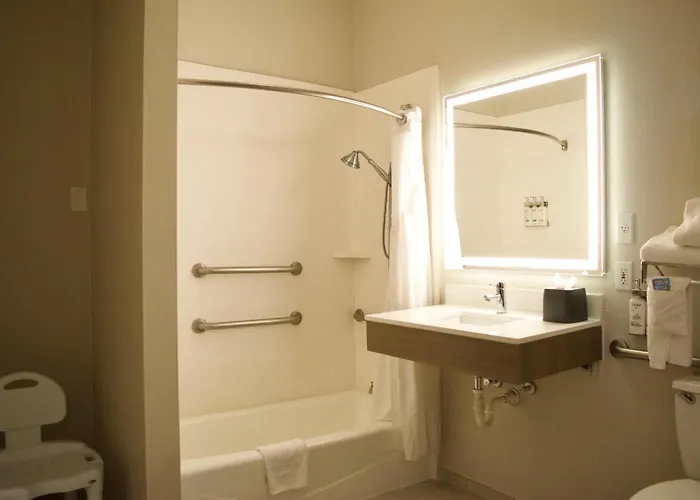Holiday Inn Express & Suites College Station By Ihg