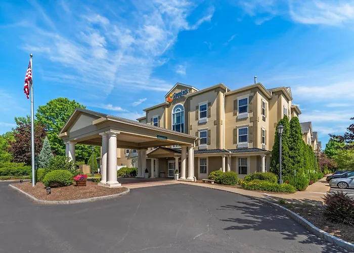 Comfort Inn & Suites Hadley - Amherst
