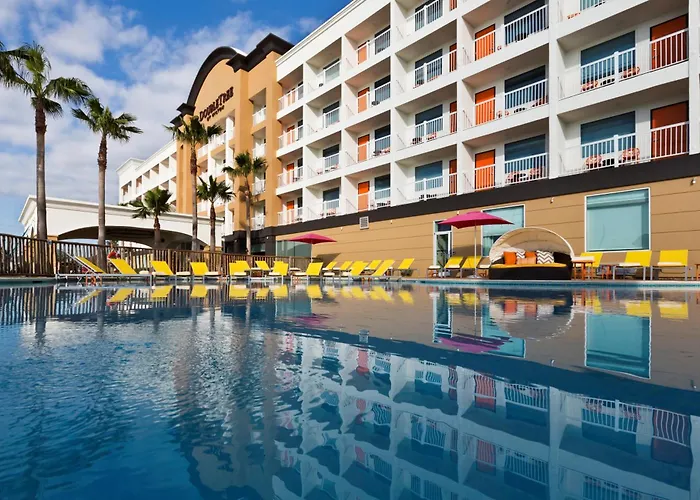 Doubletree By Hilton Beach