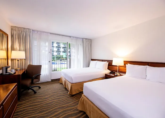 Irazu Hotel & Studios