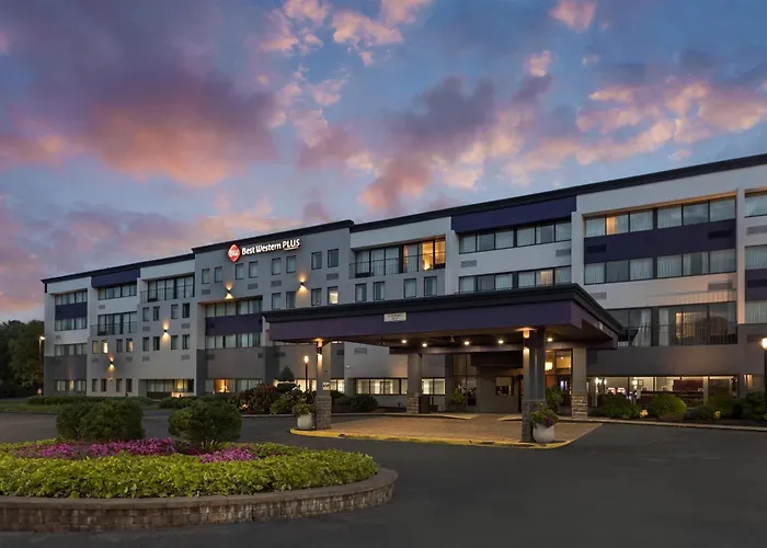 Best Western Plus Reading Inn & Suites