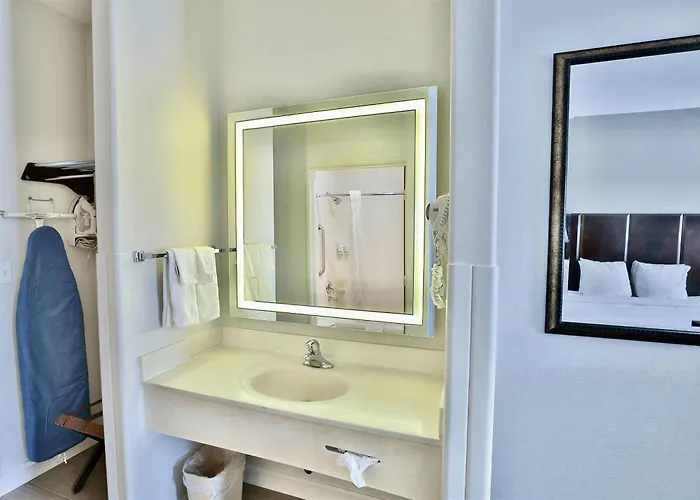 Baymont By Wyndham Tucson Airport