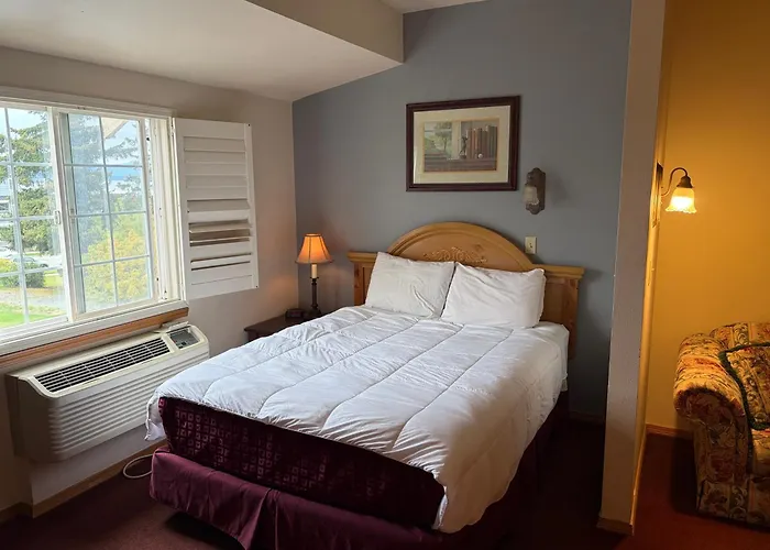 Anaco Bay Inn