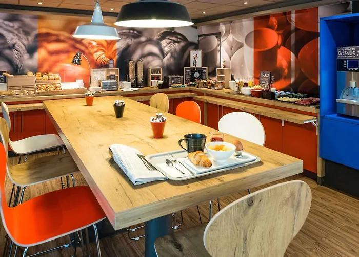 ibis Paris Pont de Suresnes Longchamp