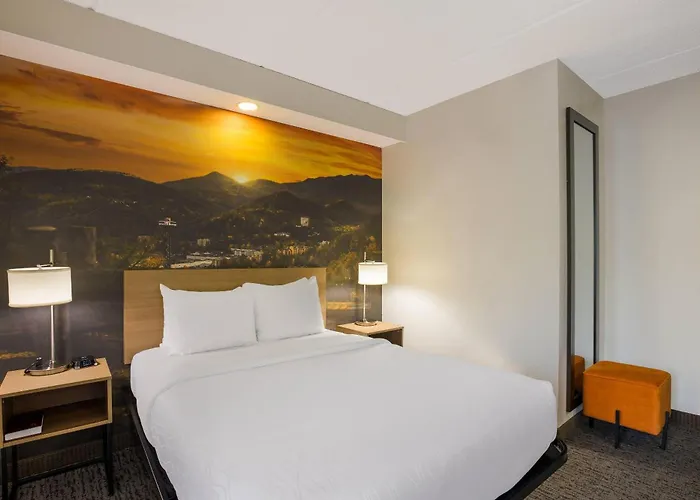 Clarion Pointe Sevierville-Pigeon Forge