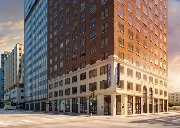 Hampton Inn & Suites Dallas Downtown