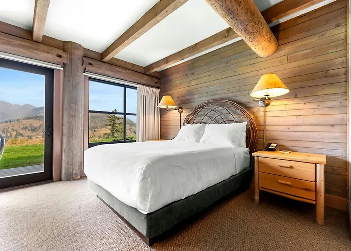 Sun Mountain Lodge