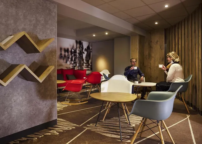 Ibis Arles