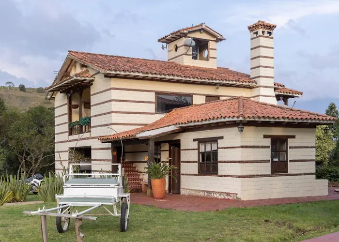Hotel Campestre La Periquera