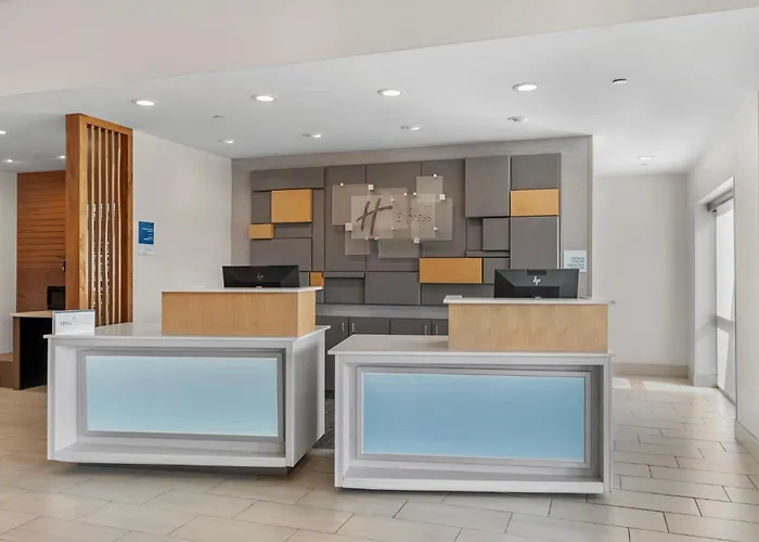 Holiday Inn Express & Suites Findlay North By Ihg