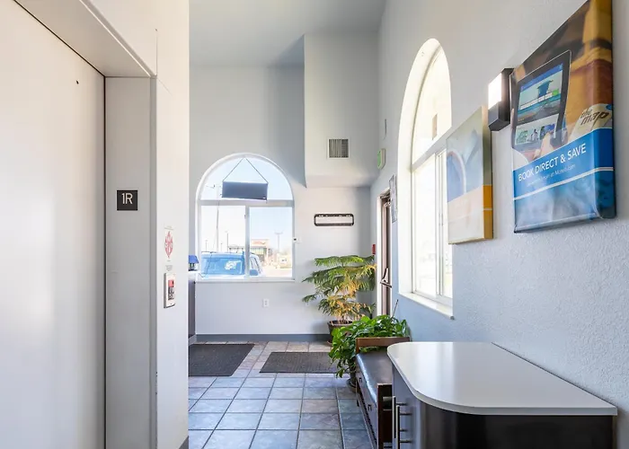 Motel 6-Fort Lupton, Co