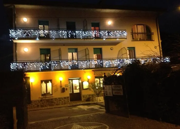 Albergo Ristorante Punta Dell'Est Clusane