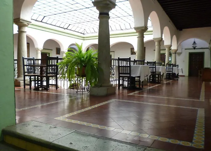 Hotel Monte Alban - Solo Adultos