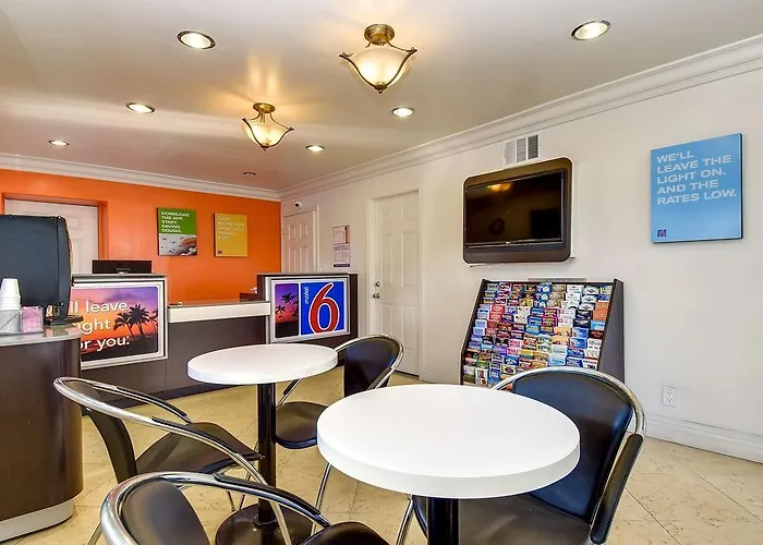 Motel 6 Garden Grove