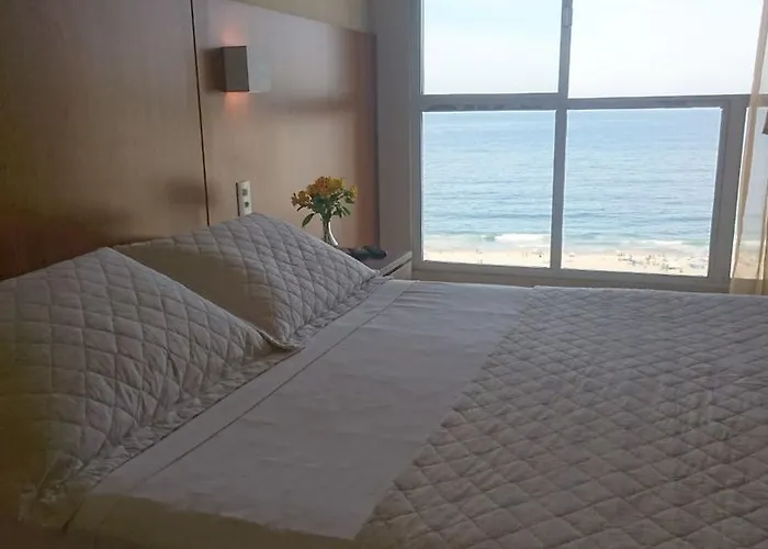 CLH Suites Domingos Ferreira
