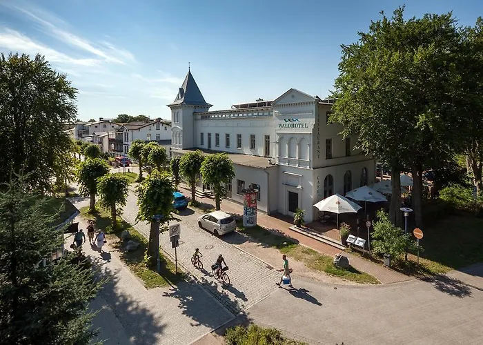Waldhotel