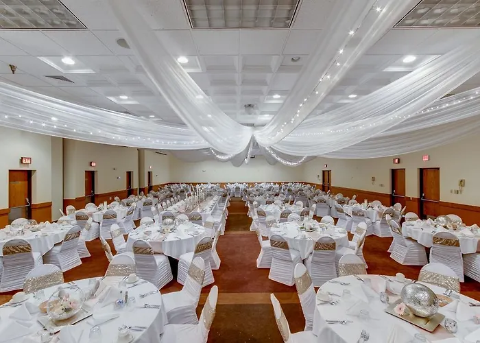 Mankato City Center Hotel