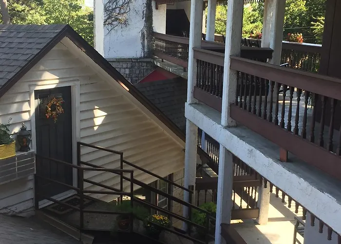 Matterhorn Tower Hotel Eureka Springs