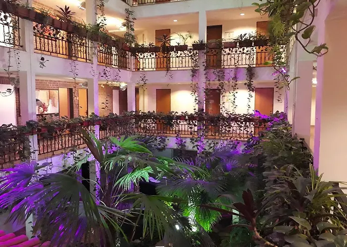 Solitaire Hotel