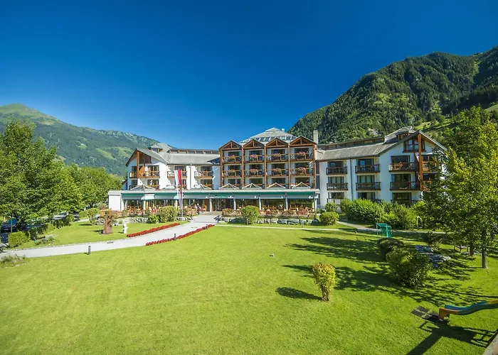 Hotel Das Gastein: Alpine Thermal Spa & Summer Mountain Access