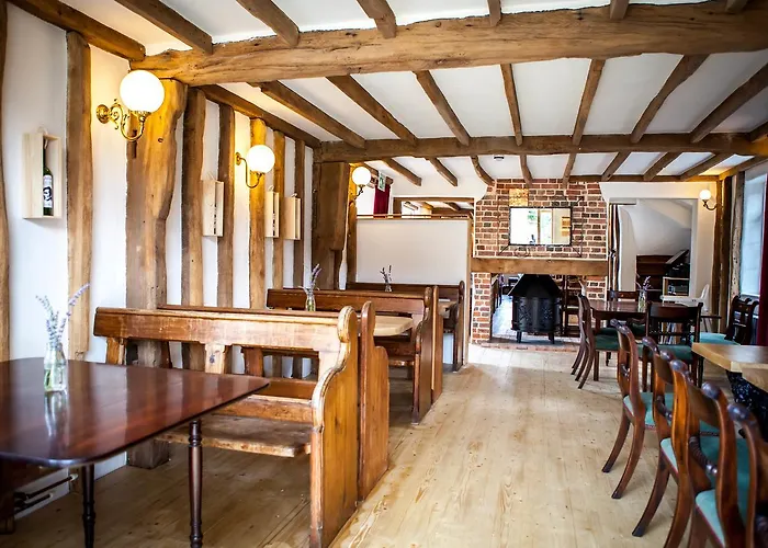 The Horse & Cart Hotel Peasmarsh