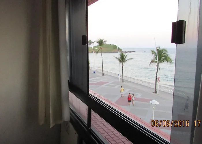 Flat Vista Mar Frente ou Lateral na Barra em Salvador