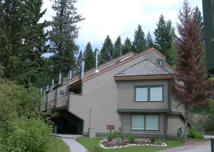 Akiskinook Resort: Lakeside Family Retreat with Diverse Amenities