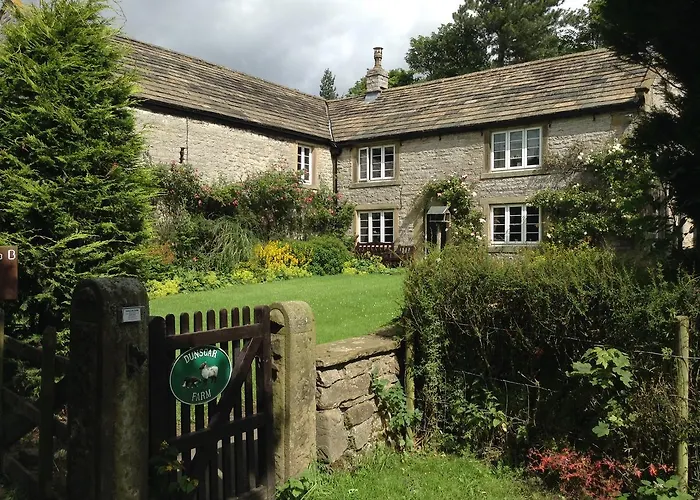 Dunscar Farm Bed & Breakfast
