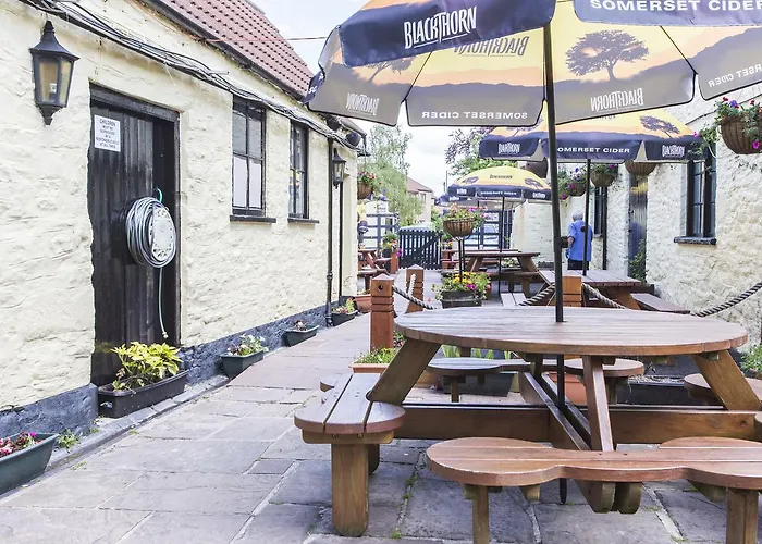 The Swan Hotel Thornbury 