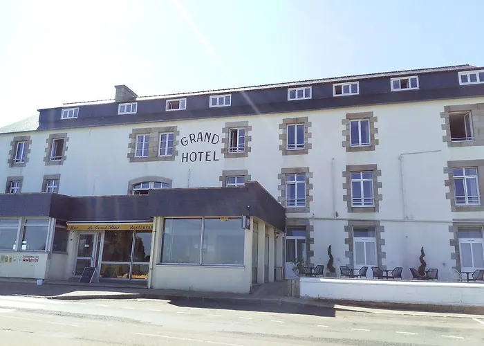 Grand Hotel De Port Blanc Penvénan