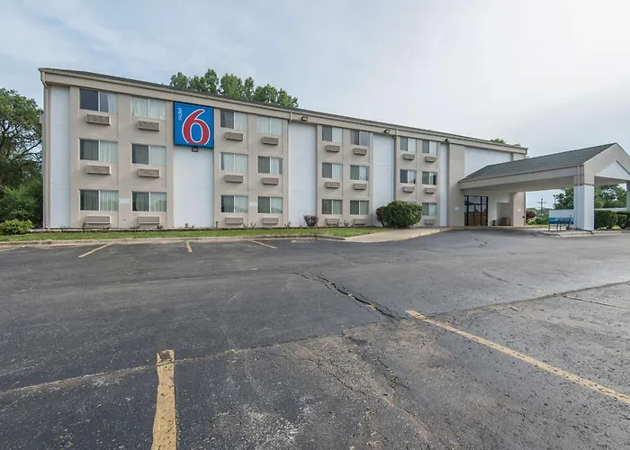 Motel 6-Lawrence, Ks