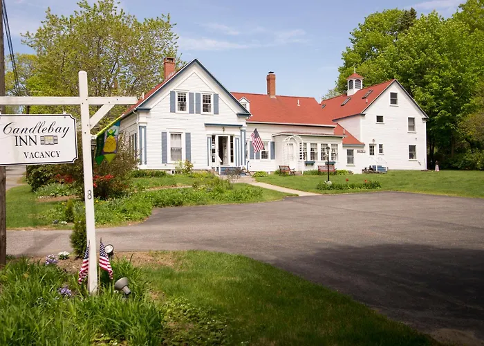 Candlebay Inn