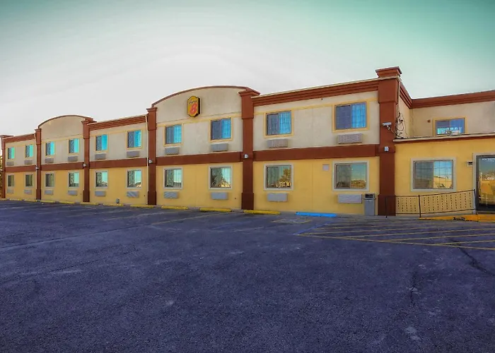 Super 8 By Wyndham Douglas