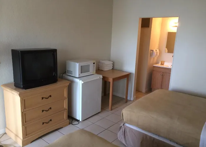 Lakeview Motel