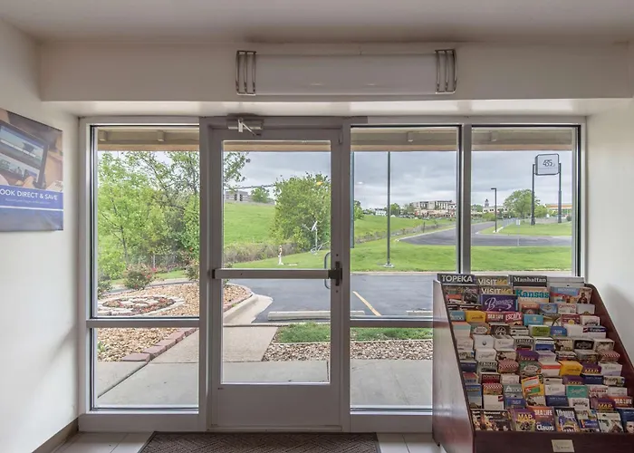 Motel 6-Overland Park, Ks