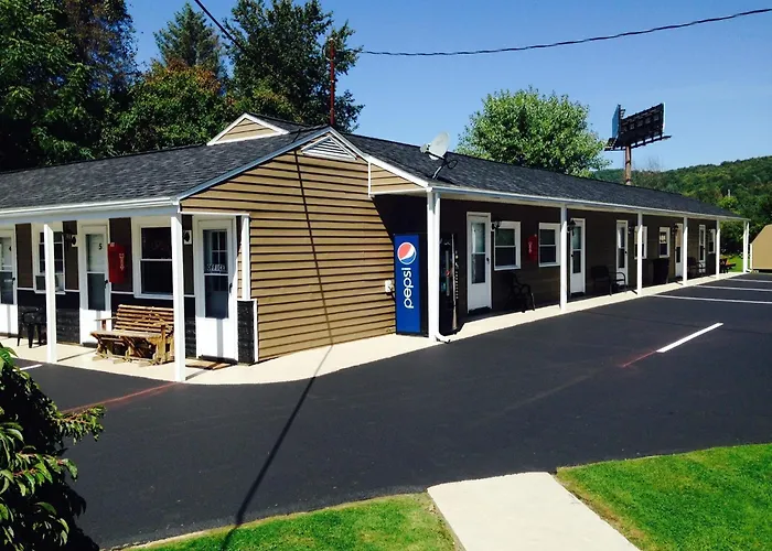 The New Lantern Motel