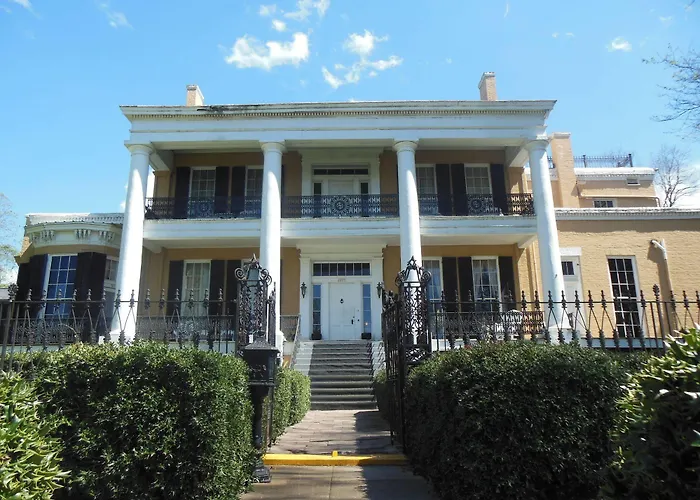 The Inn At Cedar Grove
