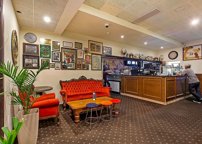 Commonwealth Hotel