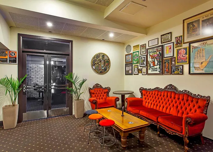 Commonwealth Hotel