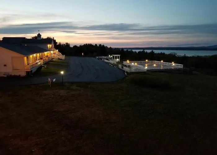Acadia Ocean View Hotel