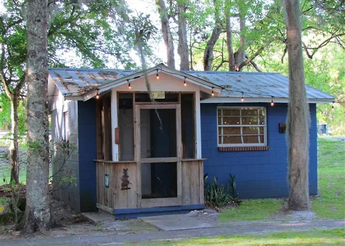 The Yearling Cabins