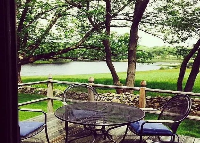 Inn At Fox Hill Farm