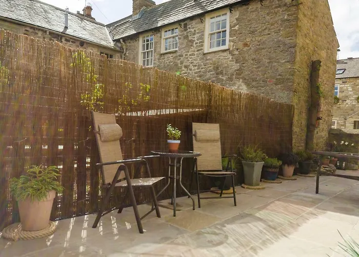Pinfold House
