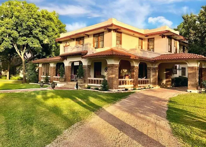 The Lancaster Manor Bed And Breakfast
