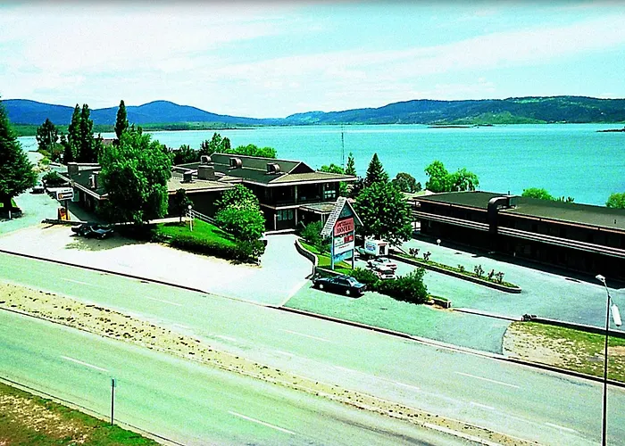 Lake Jindabyne Hotel