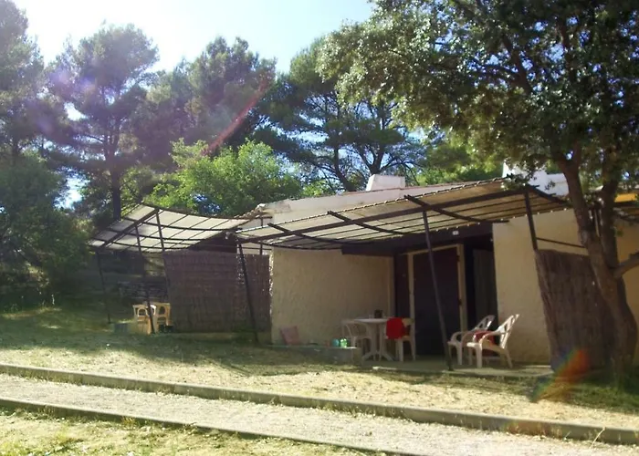 Hotel Vvf Luberon Provence à Murs 