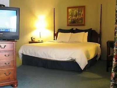 Crowne Plaza Hotel Akron-Quaker Square