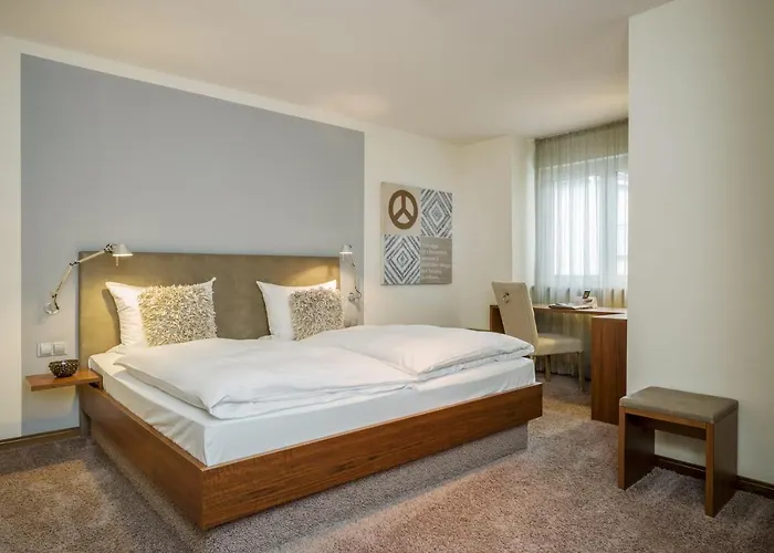Hotel Am Helmwartsturm Andernach